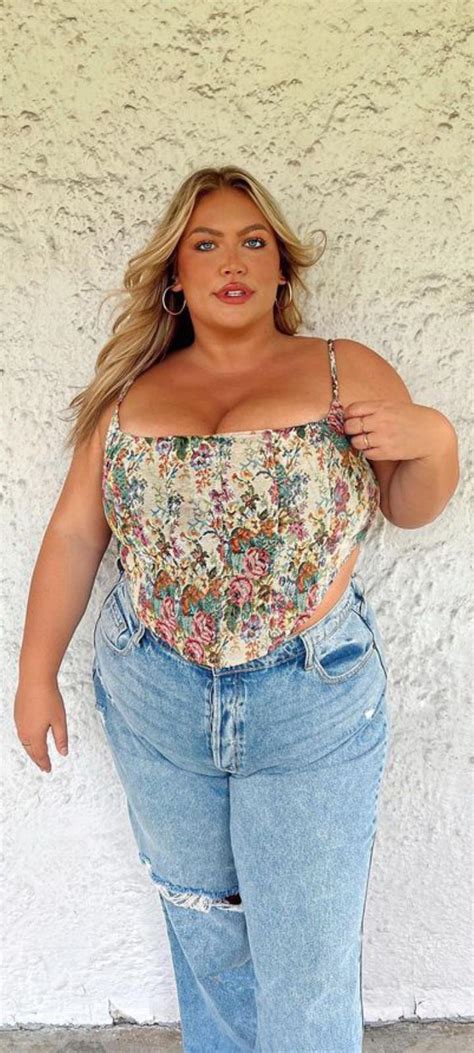 Flawless Busty Blonde Goddess R HaydenBuchkolovers