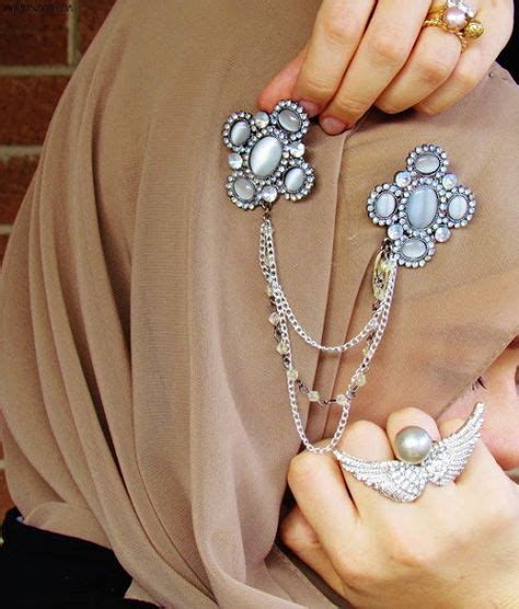 21 Best Hijab Pins An Broaches Images Hijab Pins Hat Pins Jewelry