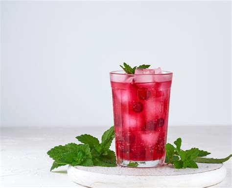 Premium Photo Summer Refreshing Drink With Red Berries Of Cranberries