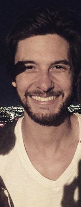 Pin By Gail N Mode On Ben Barnes British Actor Singer Songwriter