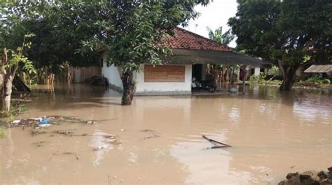 Jembrana Banjir Puluhan Rumah Terendam Di Desa Pengambengan Suarabali Id