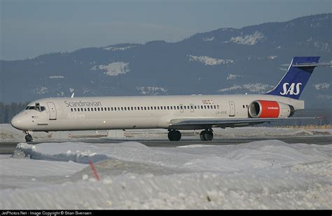 Ln Rob Mcdonnell Douglas Md 90 30 Scandinavian Airlines Sas