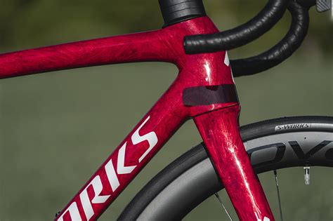 S Works Tarmac SL8 カラーグロスレッドスカイ ファイアリーレッドストラータ サテンホワイトSpecialized