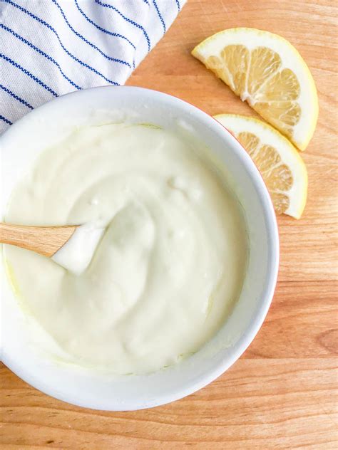 How To Make Easy Garlic Aioli Sauce Recipe Lifes Ambrosia