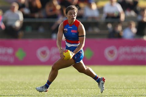 Bulldogs Aflw Captain Ellie Blackburn On Playing Elite Sport After Her