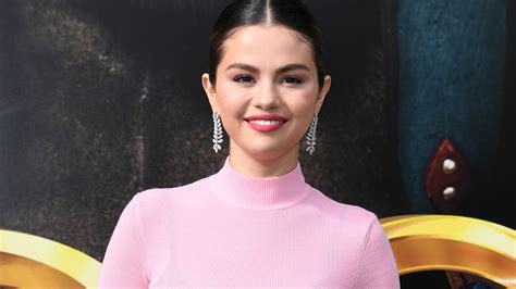 Selena Gomez Launches New Mental Health 101 Campaign