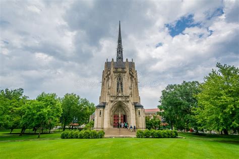 The Cathedral of Learning at the University of Pittsburgh, in ...