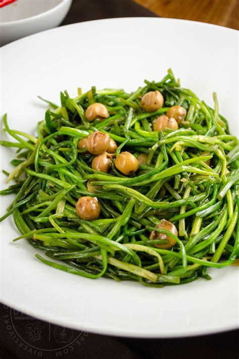 Stir Fried White Water Snowflake Stems