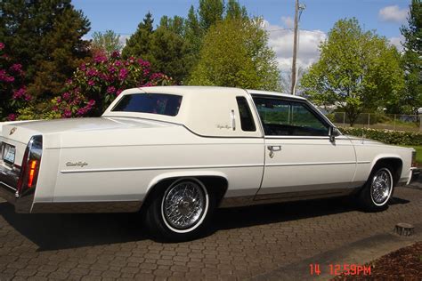 1985 Cadillac Fleetwood Brougham De Elegance Coupe