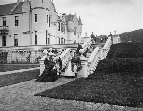 Taking A Look Inside The Balmoral Castle Queen Elizabeth Ii S Summer