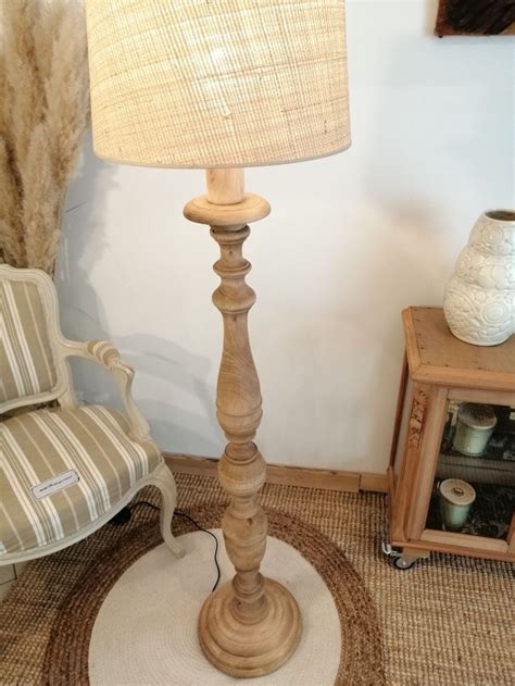 Lampadaire vintage en bois revisité Lampadaire bois Lampadaire