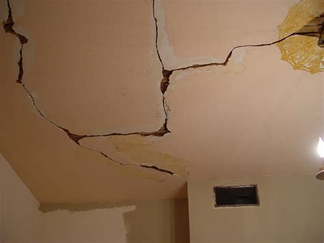 Ceiling Cracks and Your Foundation | Align Foundation Repair | Dallas TX