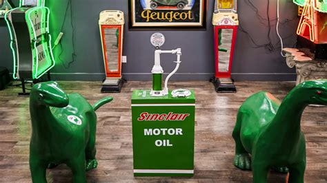 Sinclair Motor Oil Lubester For Sale At Auction Mecum Auctions