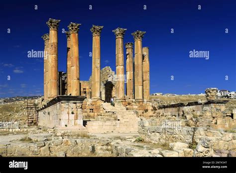 Jerash Temple Of Artemis Hi Res Stock Photography And Images Alamy