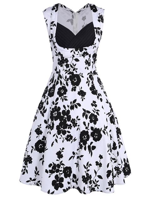 [17 Off] 2021 Sleeveless Sweetheart Neck Floral Print Dress In White