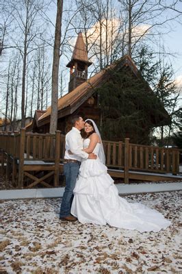 Gatlinburg chapel Wedding and elopements