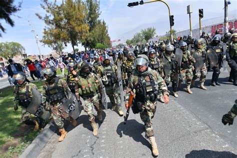 Perú declara Estado de Emergencia en todo el país