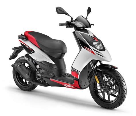 ΜΟΝΤΕΛΑ 2012 APRILIA SR MOTARD 50 125 SCOOTERNET