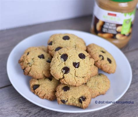 Biscuits Au Beurre D Arachide Keto Avec Brisures De Chocolat