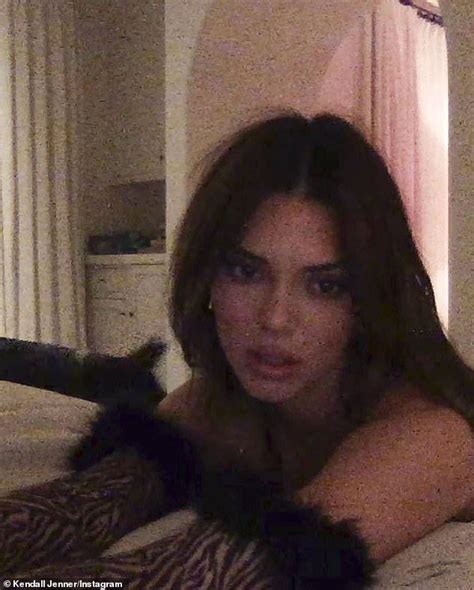 Kendall Jenner Flaunts Her Model Figure In Tiger Print Lingerie Artofit