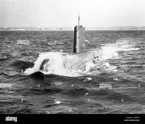 El USS Nautilus el primer submarino nuclear powered Fotografía de