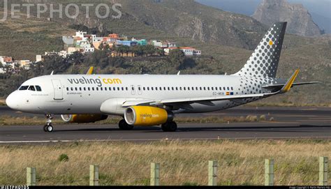 Ec Mkm Airbus A Vueling Martin Marrero Hdz Jetphotos