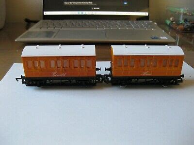 HORNBY THOMAS THE Tank Engine Annie And Clarabel Coaches Unboxed Made ...