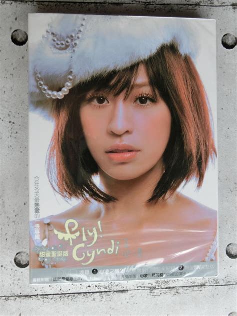 王心凌 シンディ・ワン 「fly Cyndi」甜蜜聖誕版 Cd メルカリ