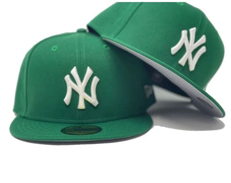 KELLY GREEN YANKEES GRAY BRIM NEW ERA FITTED HAT – Sports World 165