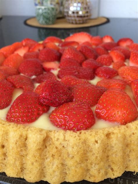 Veganer Erdbeerkuchen Mit Vanillepudding Und Biskuitboden Von Eveofeden