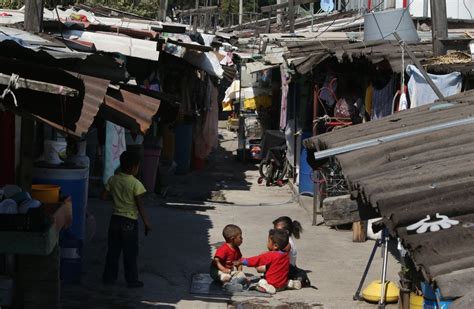 La Jornada En México 9 En Pobreza Extrema Crece Fortuna De 13 Megarricos