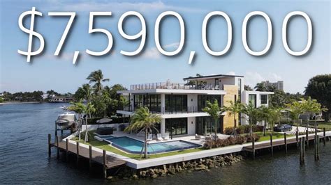 A Yachters Dream Inside This 7590000 Modern Mansion With 2 Docks