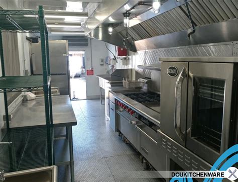 28ft Mobile Kitchen | Mobile Kitchen Rental USA & Canada | 24 Hours ...