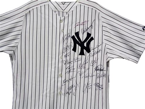 Lot Detail - 2010 New York Yankees Team Signed Jersey (21 Signatures ...