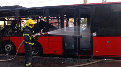 Zapalio Se Gradski Autobus U Ni U Blic