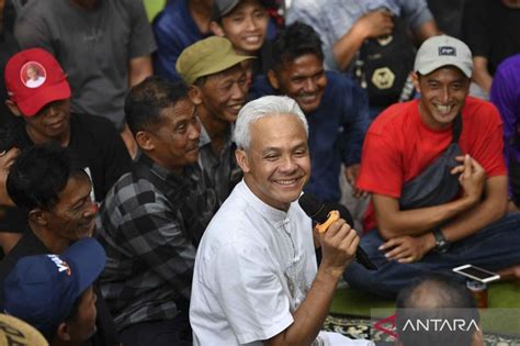 Ganjar Pranowo Berdialog Dengan Para Petani Di Magelang Antara News