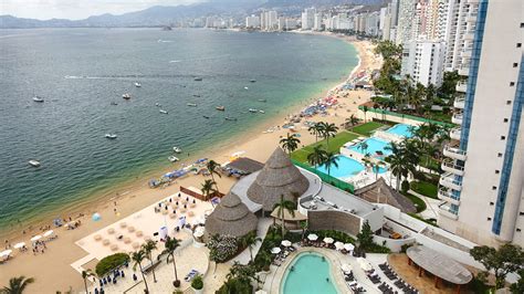 Acapulco, Mexico's 'murder capital,' sees steady tourism despite ...