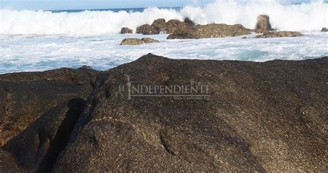 Con Bandera Roja Playas De Los Cabos Por Intenso Oleaje Diario El