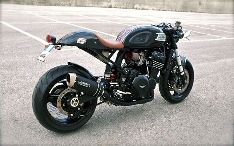 Cafe Triple Inazuma café racer Ducati Monster 1000 Triumph Cafe