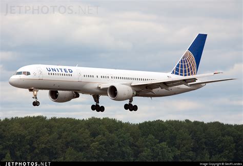 N Ua Boeing United Airlines Geoff Landes Jetphotos