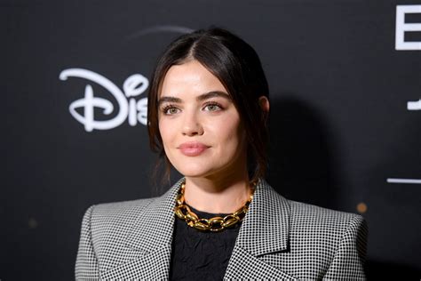 Así De Radiante Se Ve Lucy Hale Al Natural Y Sin Filtros La Opinión