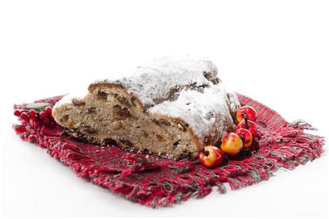 Ricetta Dello Stollen Il Dolce Natalizio Tedesco Per Eccellenza