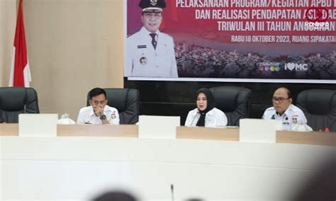 Wawali Fatmawati Rusdi Gelar Rapat Monev Realisasi Apbd Dan Pad