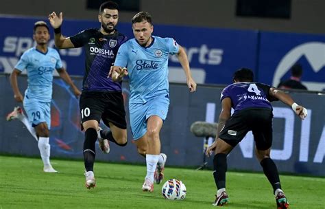 ISL 2023 24 Mumbai City Meet Kerala Blasters At Home