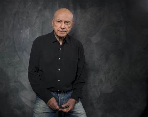 Muere Alan Arkin ganador del Oscar por Pequeña Miss Sunshine a los