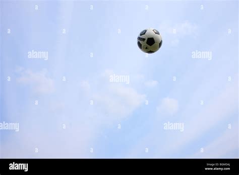 Pelota En El Aire Fotograf As E Im Genes De Alta Resoluci N Alamy