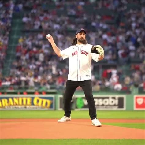 Noah Kahan Threw Out The First Pitch For The Red Sox 👏 But He Bounced