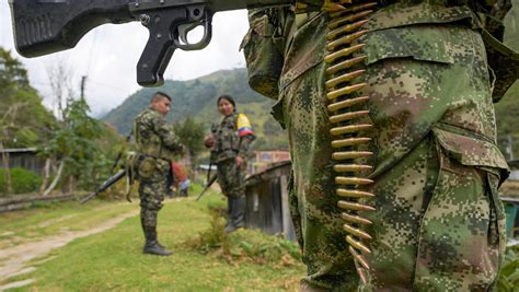 ¿diálogo En Riesgo Reportan La Muerte De Un Soldado Colombiano Tras