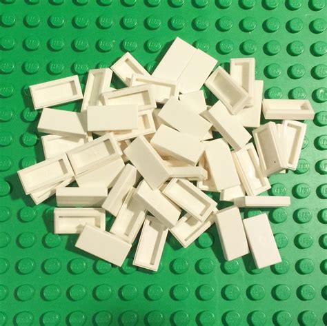 Lego 100 Pieces 1x2 White Tile Flat Smooth Finishing Surface Building