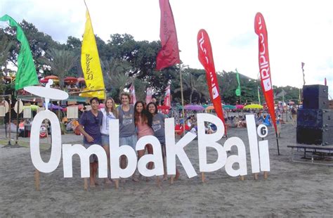 Surfing Ombak Bali International Surf Film Festival La Plancha Bali Indonesia